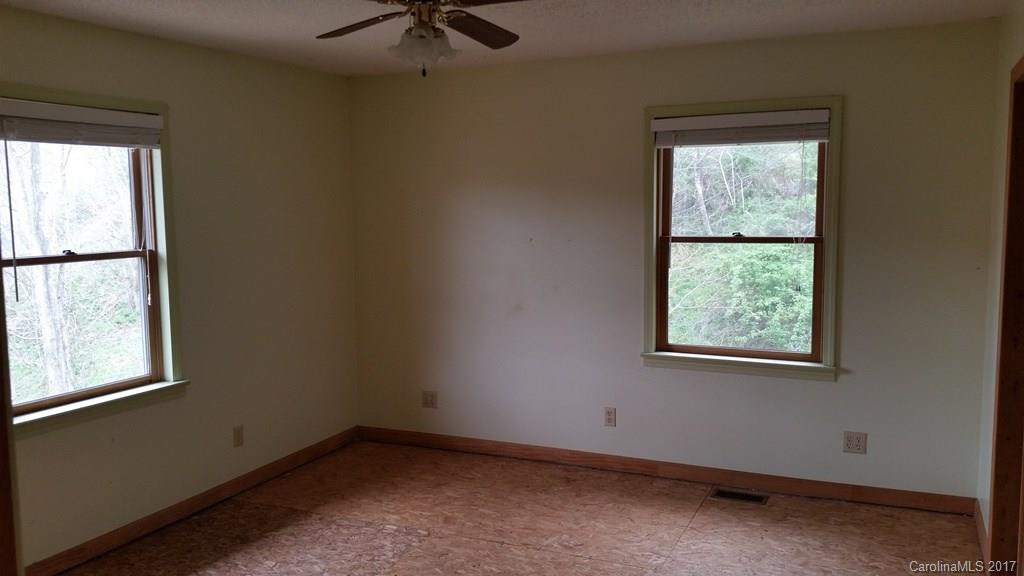298 Robert'S Hill Road - Photo 9