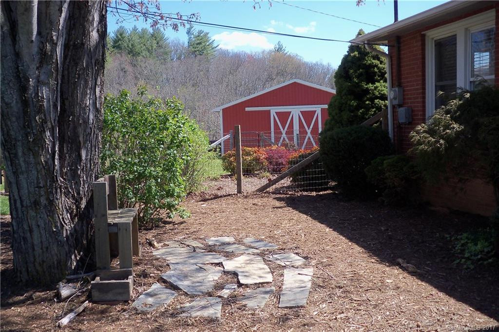 78 Hardin Lane - Photo 2