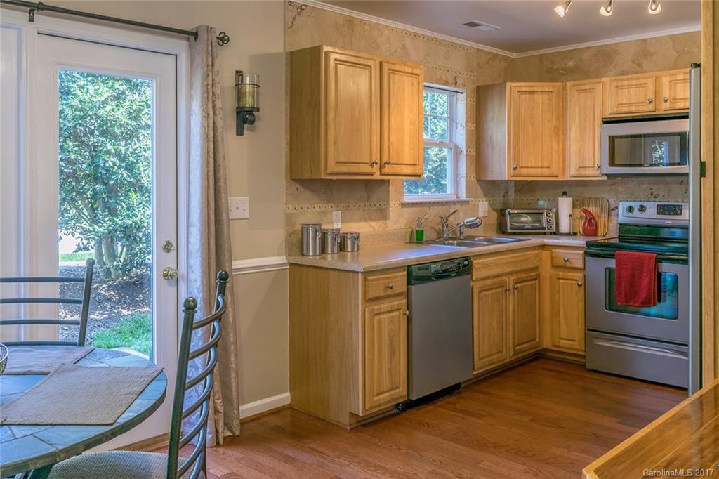 63 Singleton Lane #63 - Photo 3
