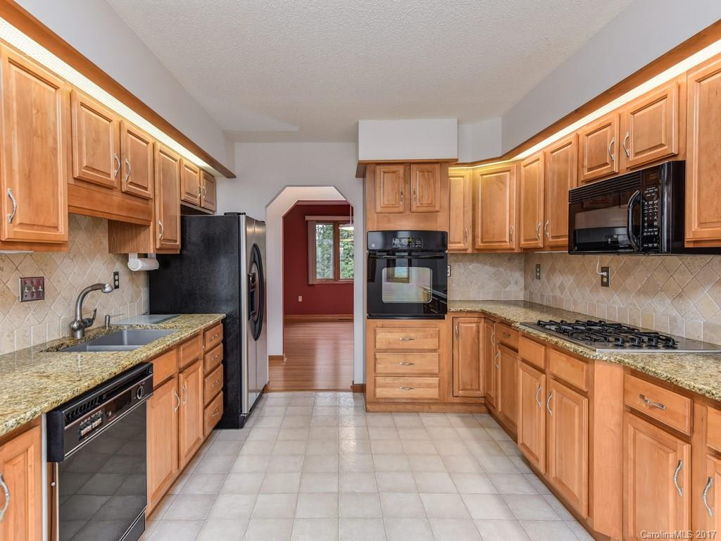 161 Treetops Lane - Photo 8