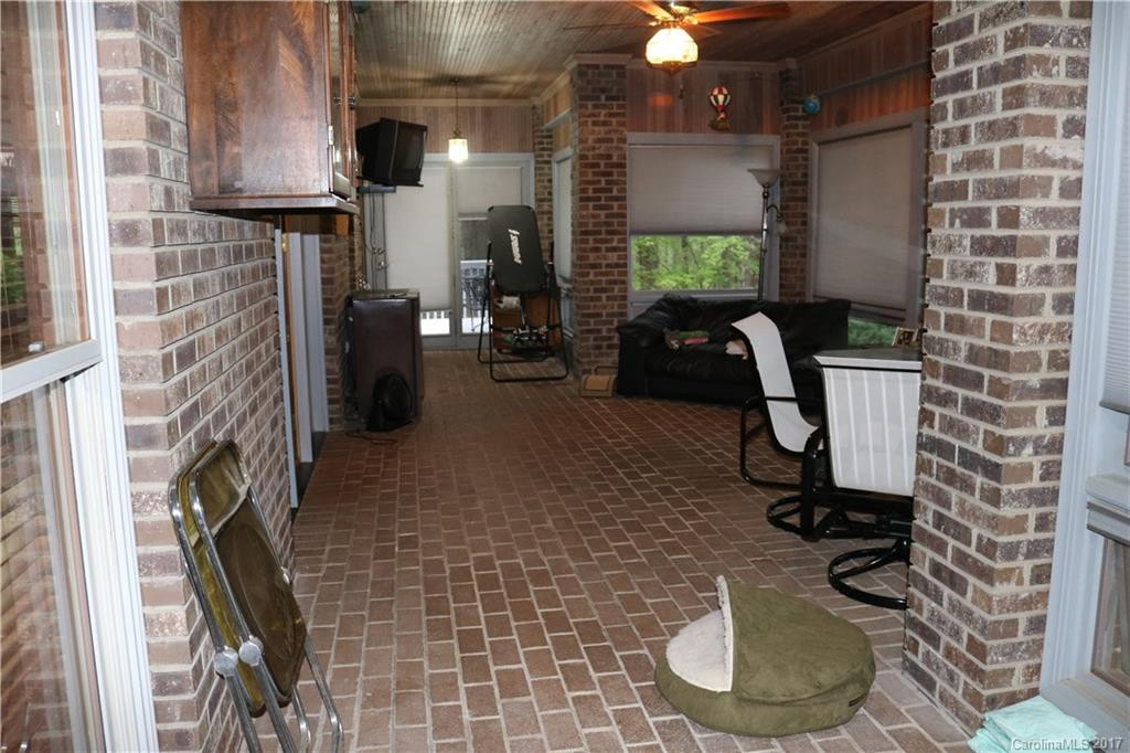 183 Alden Court - Photo 11