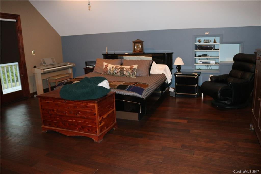 183 Alden Court - Photo 14