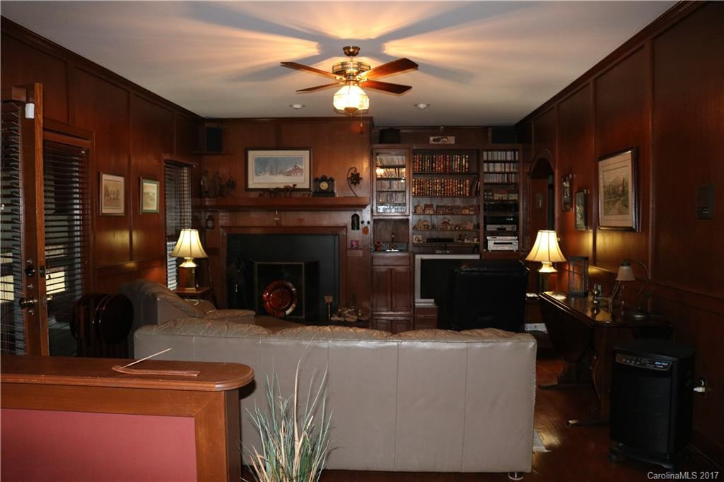 183 Alden Court - Photo 4