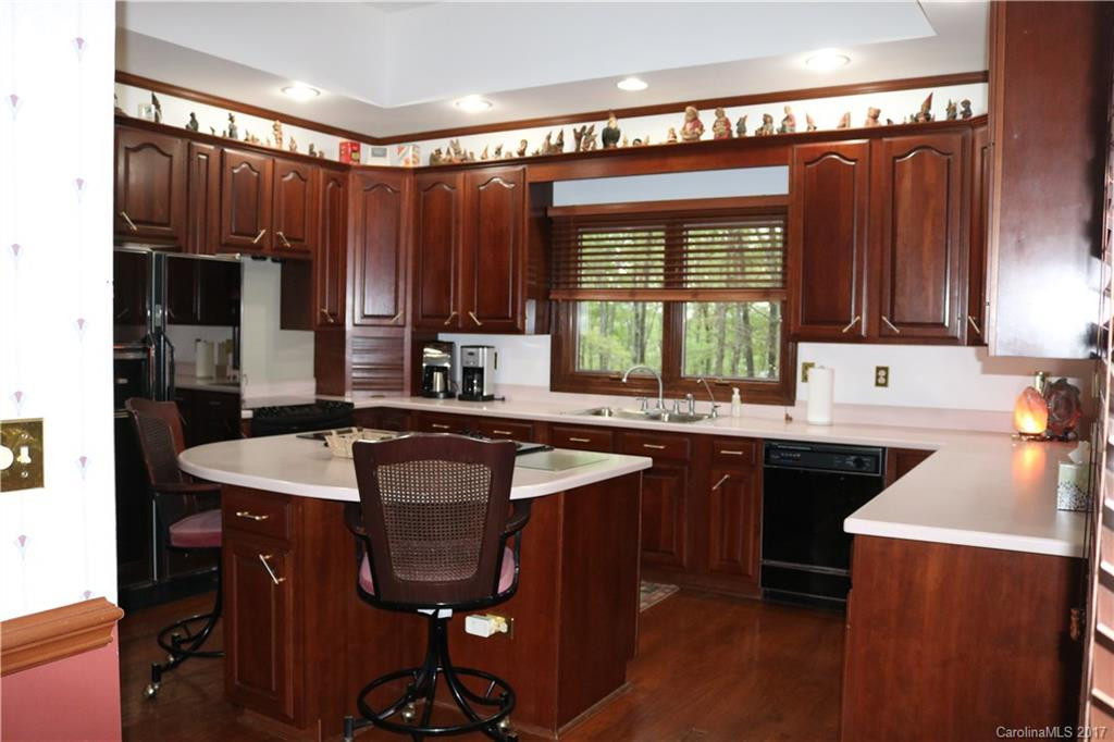 183 Alden Court - Photo 6