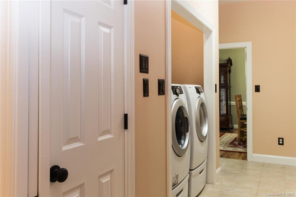 431 Nesbitt Drive - Photo 14
