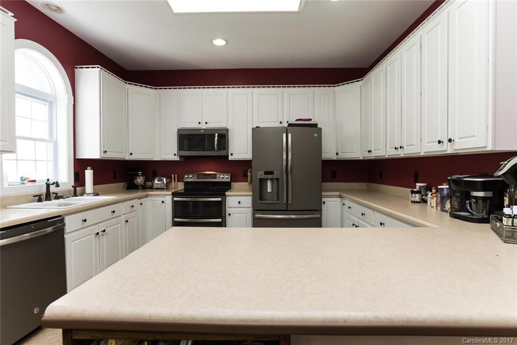 431 Nesbitt Drive - Photo 7