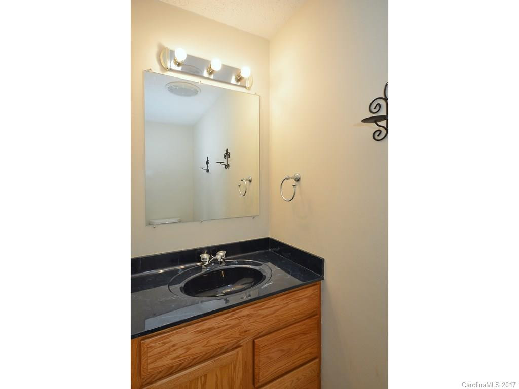 309 Tanbridge Road #- - Photo 5