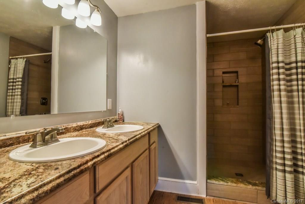 169 Oakmont Drive - Photo 16