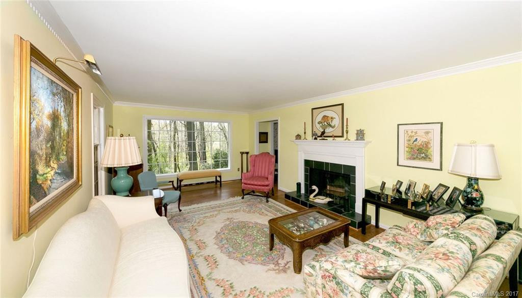 131 Estate Drive - Photo 6