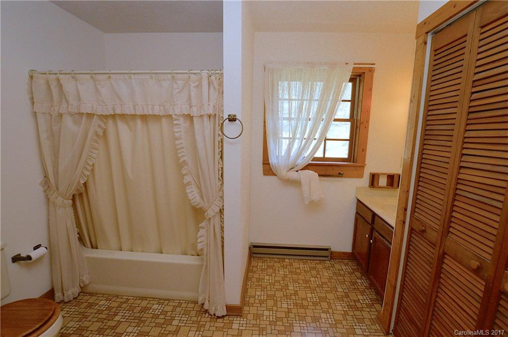 168 Balsam Shadows Road - Photo 20