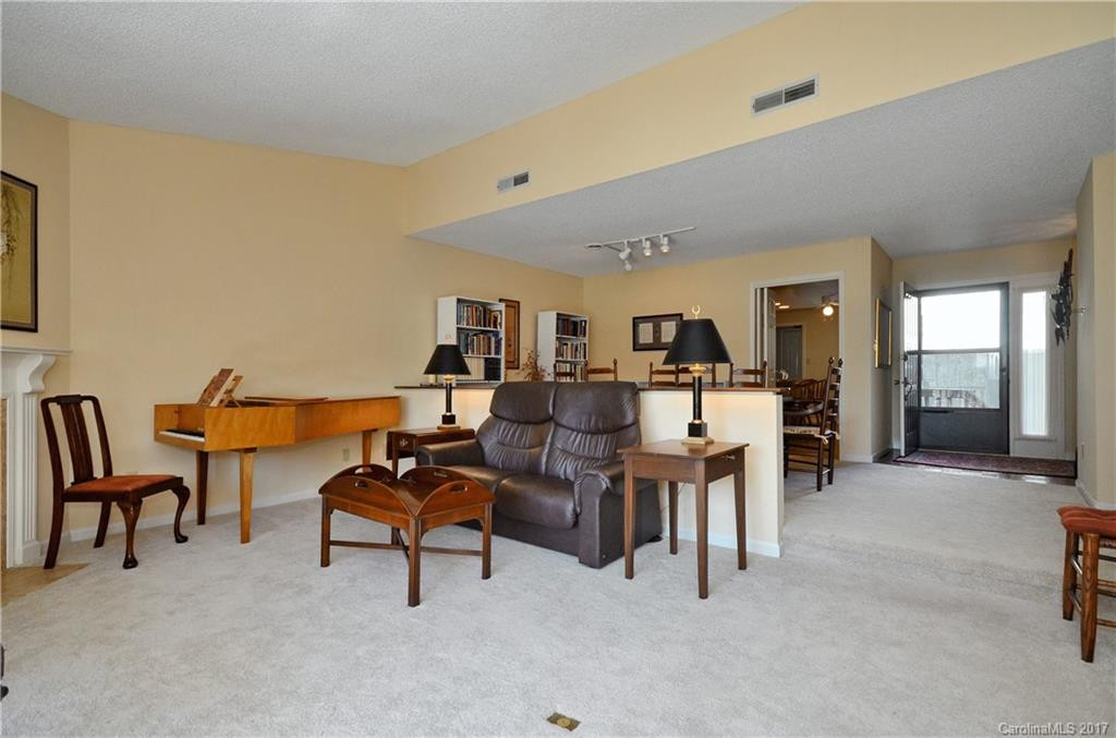 118 Clubwood Court #118 - Photo 6