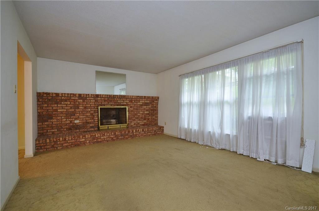 24 Mayfair Drive - Photo 2