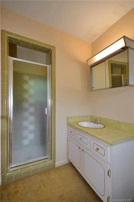 24 Mayfair Drive - Photo 9