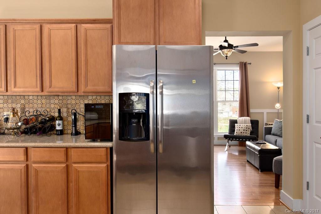 455 Riverview Drive - Photo 12
