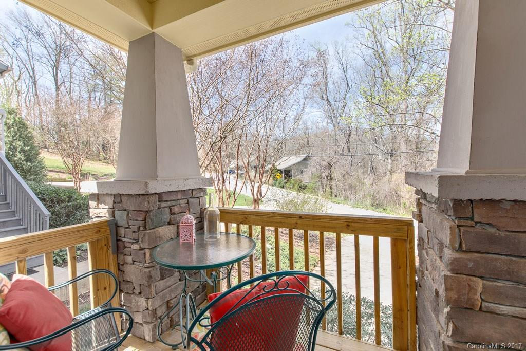 455 Riverview Drive - Photo 3