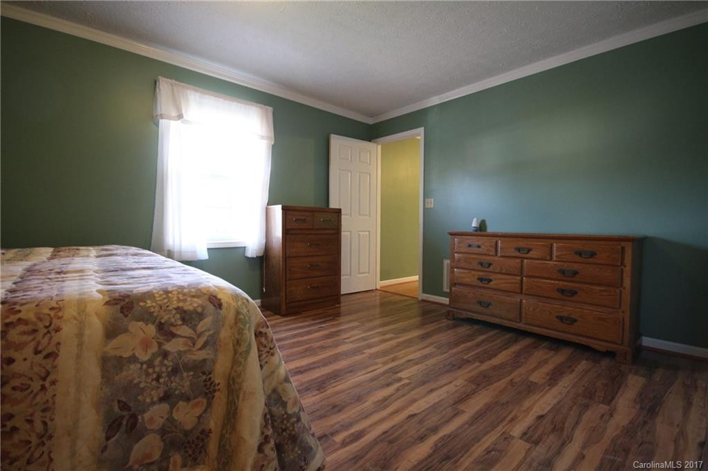 32 Meadow Drive - Photo 8