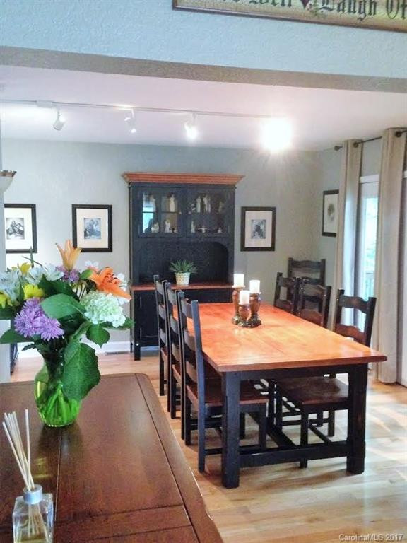 446 Old Marshall Highway - Photo 4