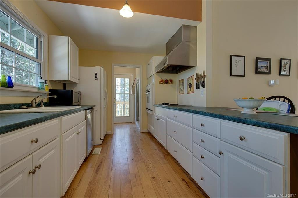 741 Three Mile Knob Road - Photo 3
