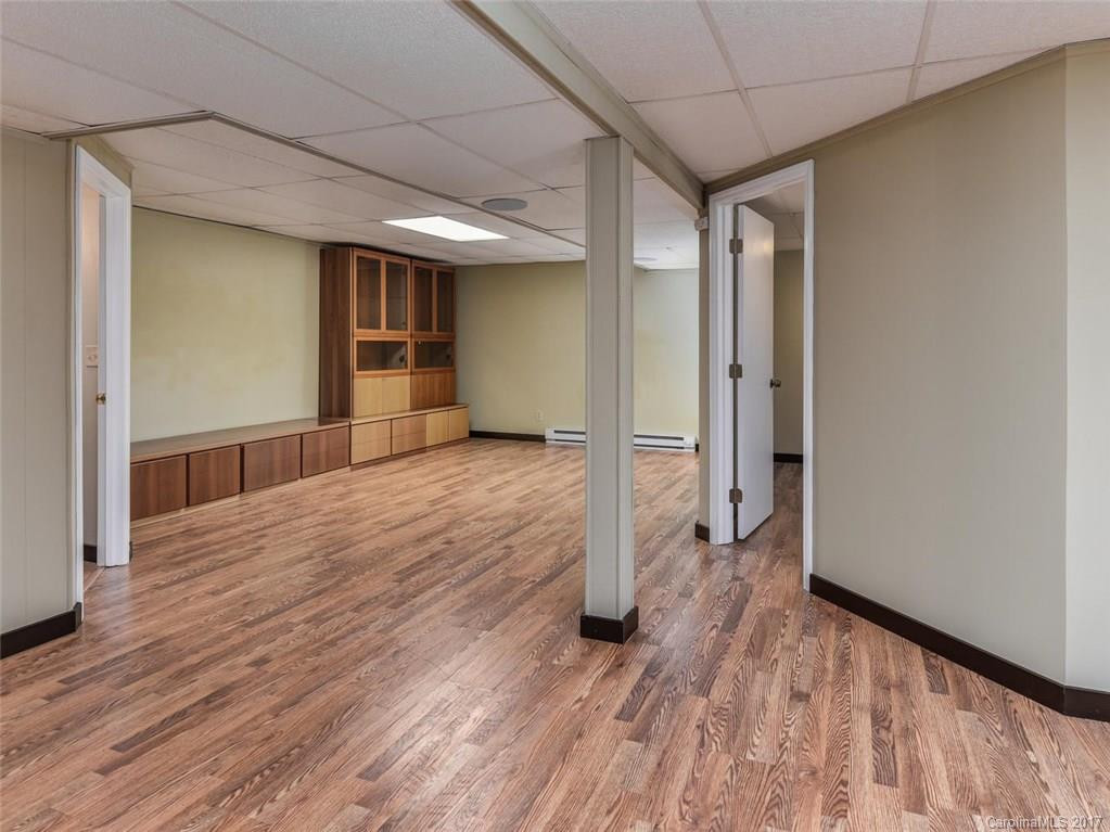 161 Windsor Road - Photo 17
