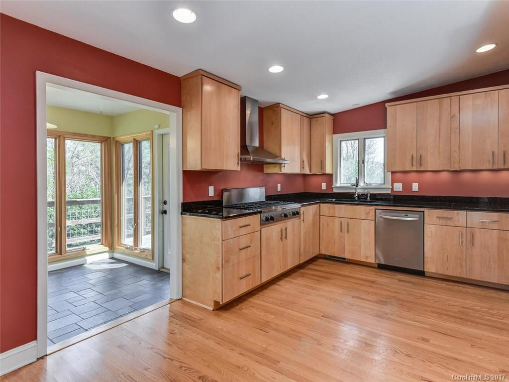161 Windsor Road - Photo 9