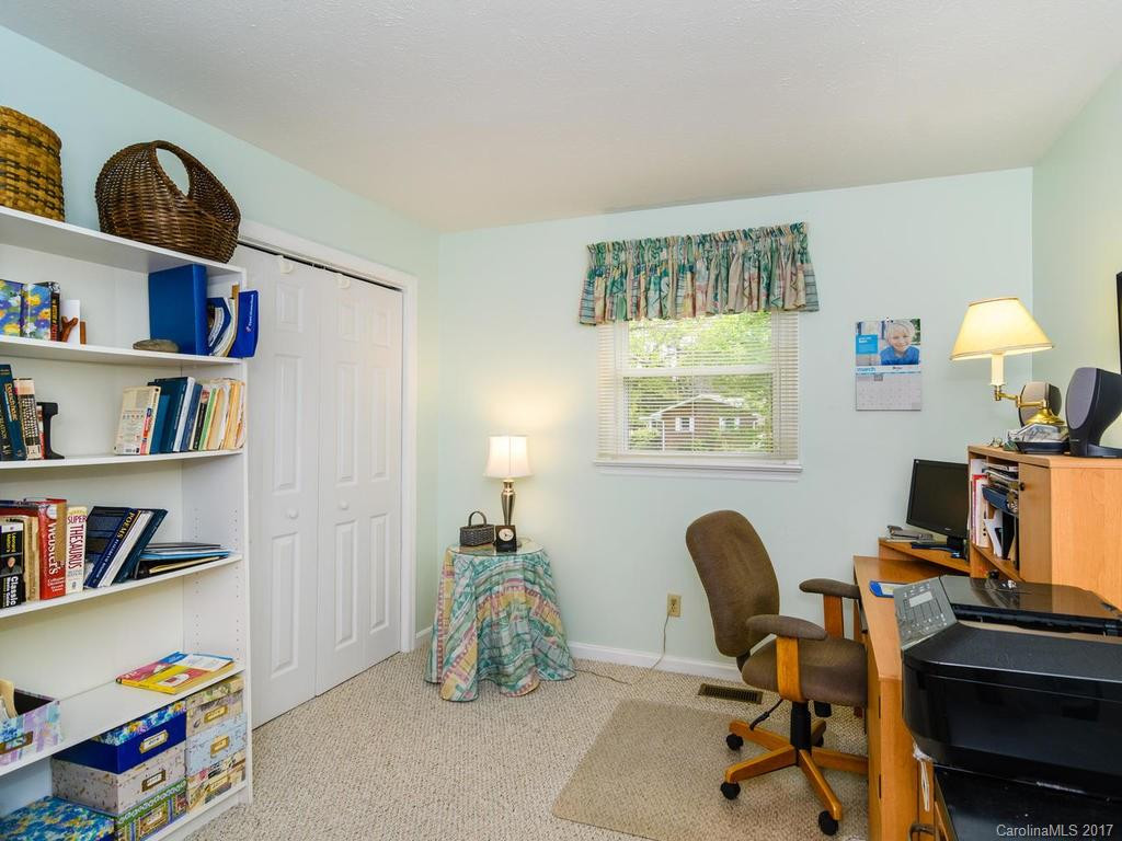 1 Holly Hill Drive - Photo 17