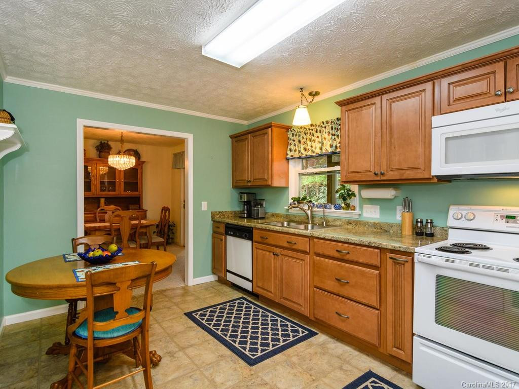 1 Holly Hill Drive - Photo 8