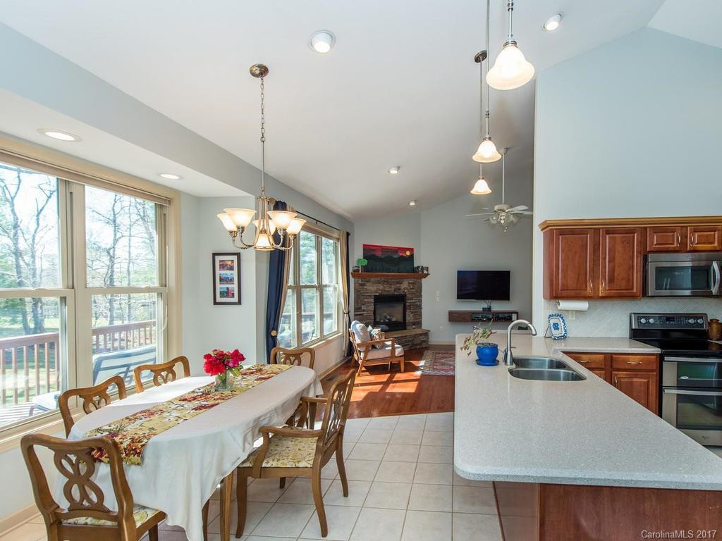 86 Driftstone Circle - Photo 6