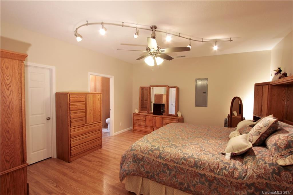 2345 Sugar Camp Road - Photo 11