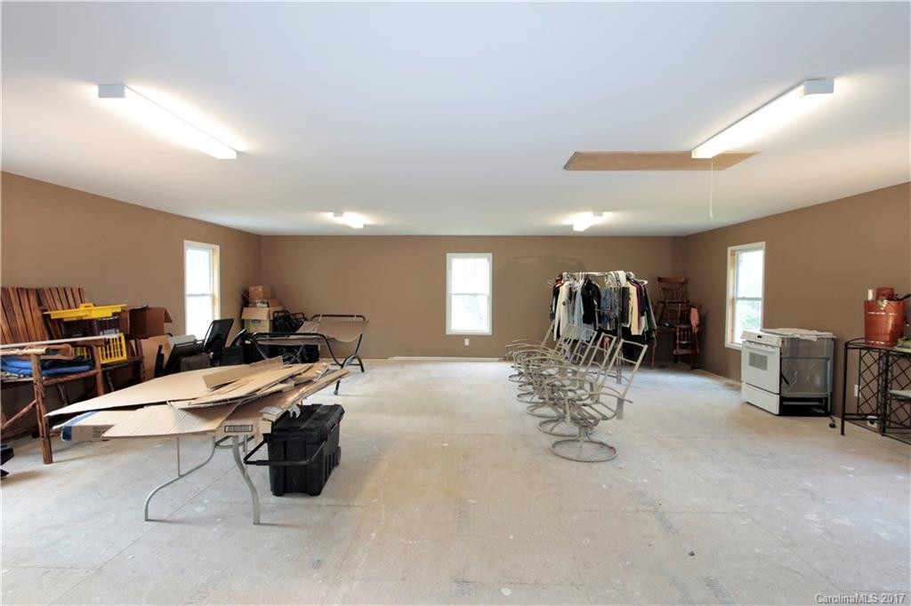 2345 Sugar Camp Road - Photo 20
