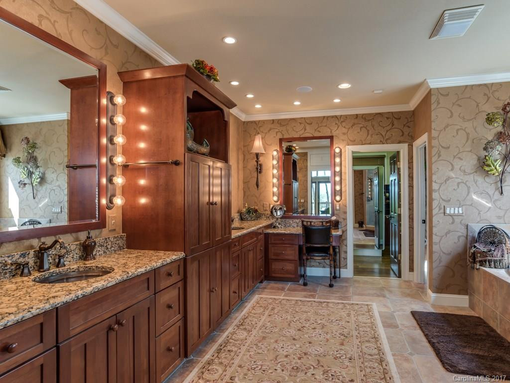 305 Piney Knoll Lane - Photo 11