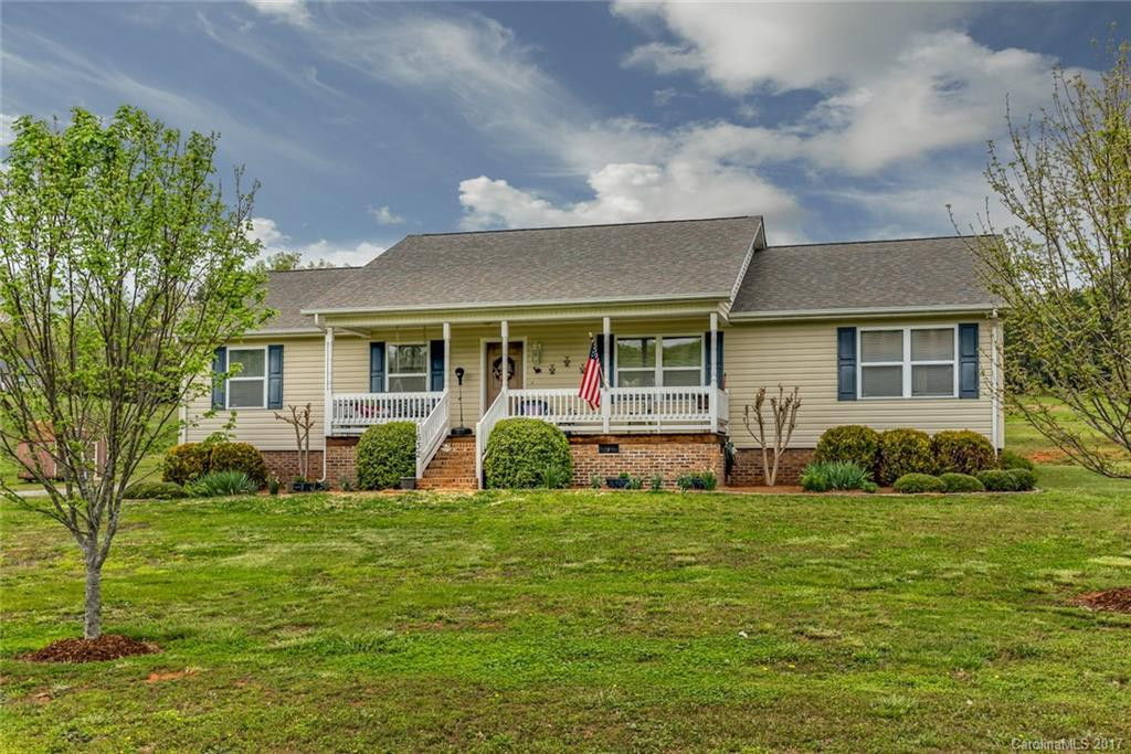 1632 Maple Creek Road - Photo 2