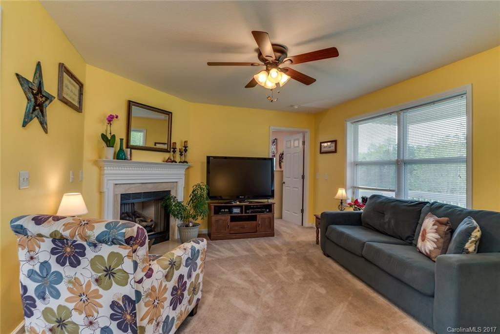 1632 Maple Creek Road - Photo 4
