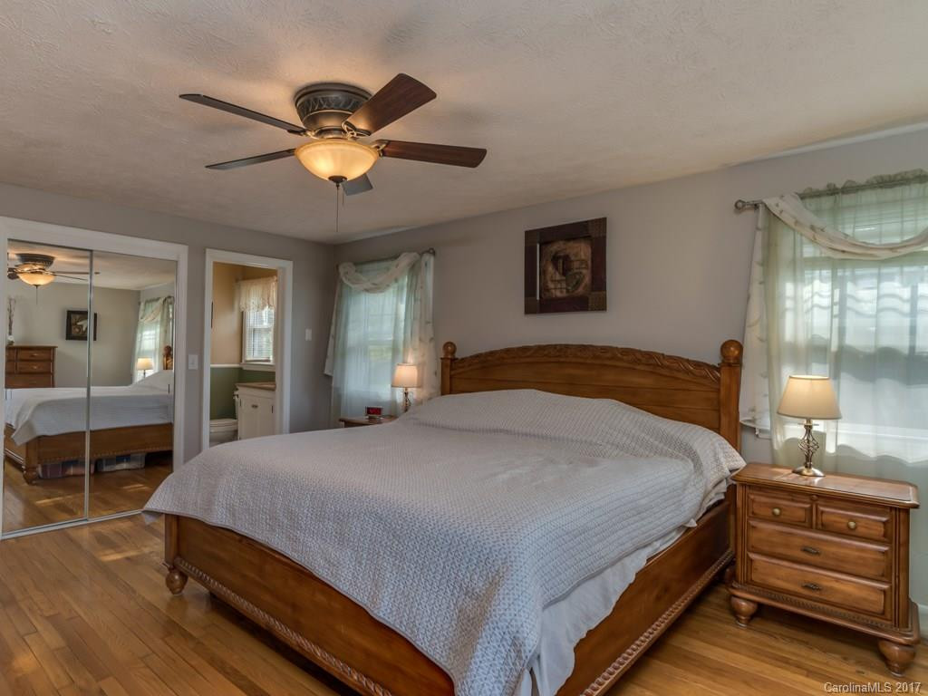 2215 Evergreen Drive - Photo 11