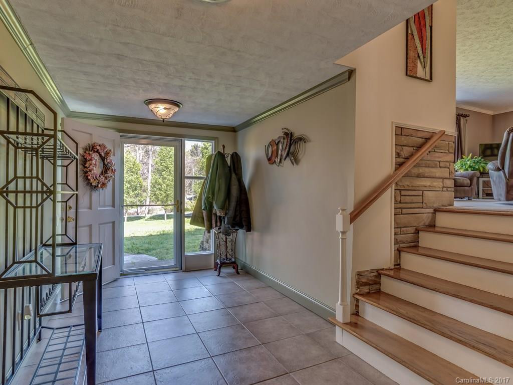 2215 Evergreen Drive - Photo 3