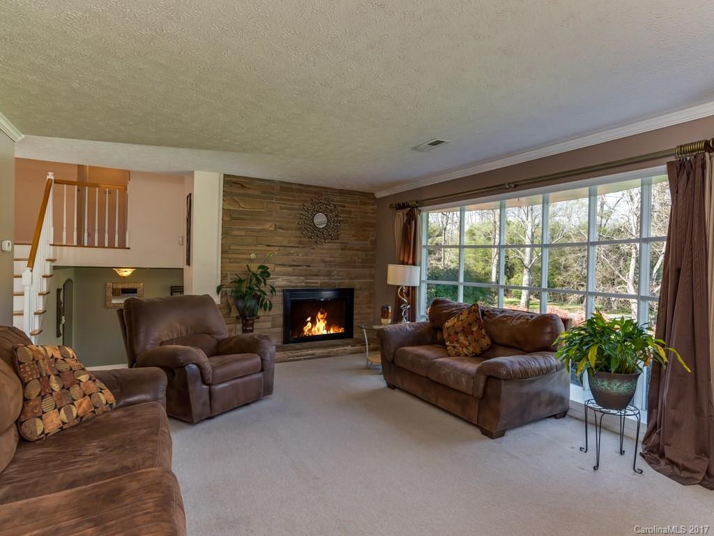 2215 Evergreen Drive - Photo 4