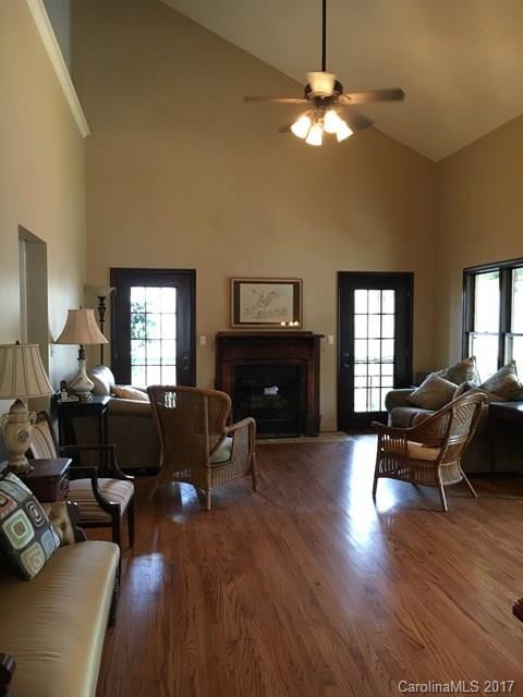 39 Red Oak Lane - Photo 5