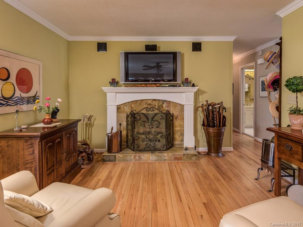 2641 Seminole Drive - Photo 11