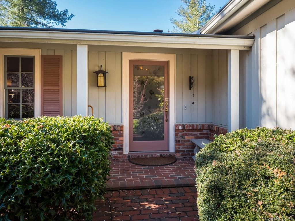 2641 Seminole Drive - Photo 3