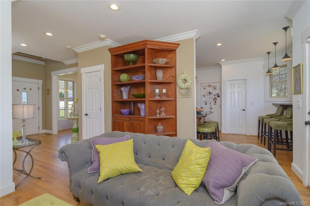 31 Village East Court - Photo 11