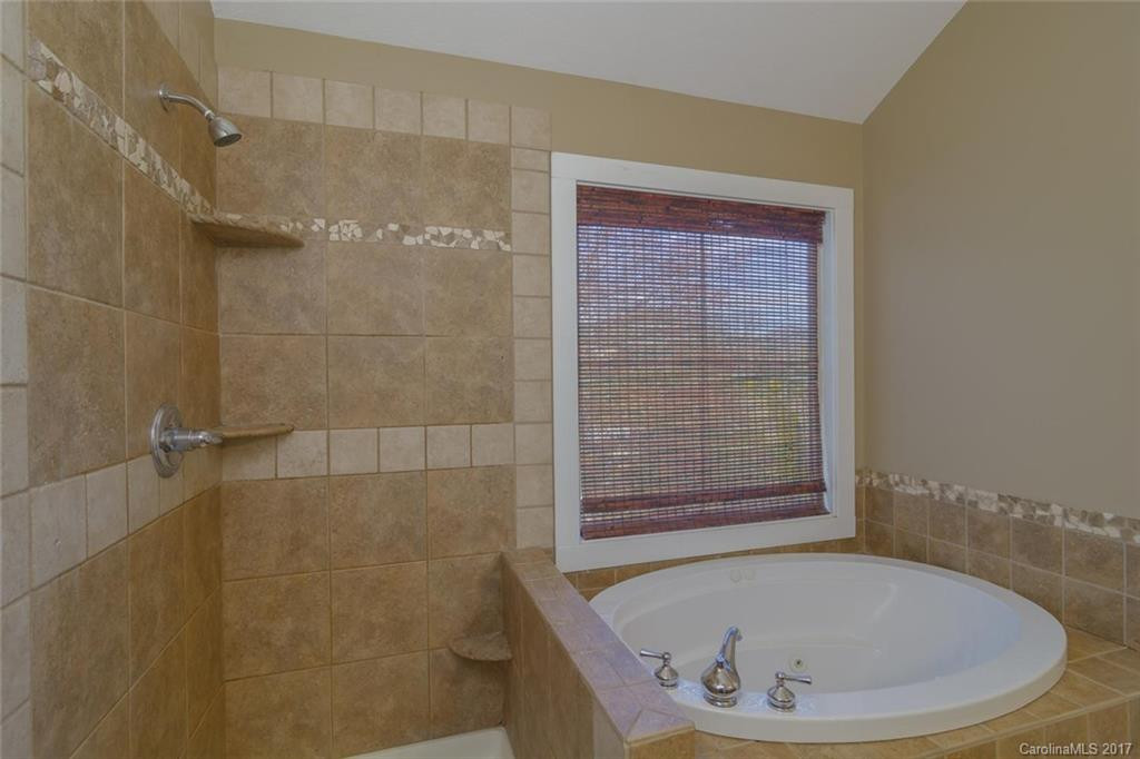31 Village East Court - Photo 15