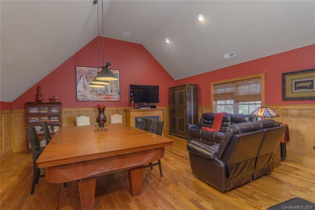 31 Village East Court - Photo 19