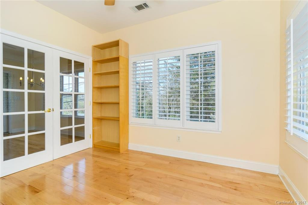 64 Clingman Avenue #201 - Photo 18