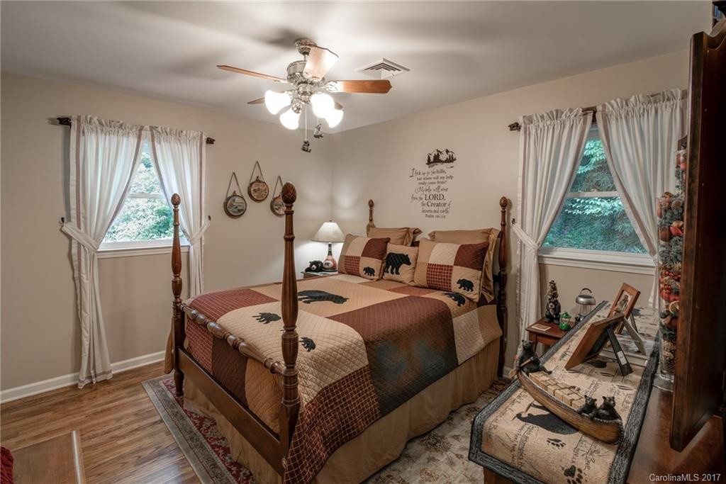 144 Shenandoah Terrace - Photo 15