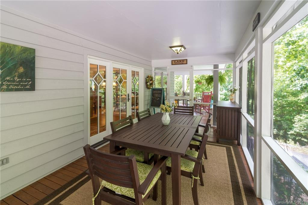 144 Shenandoah Terrace - Photo 4