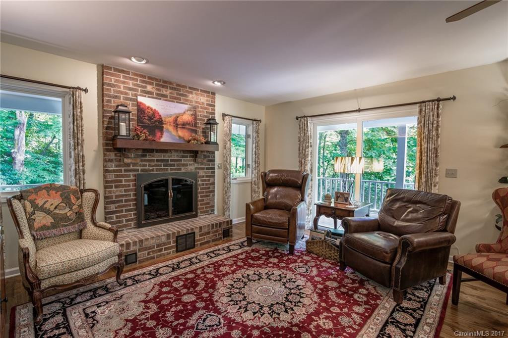 144 Shenandoah Terrace - Photo 8
