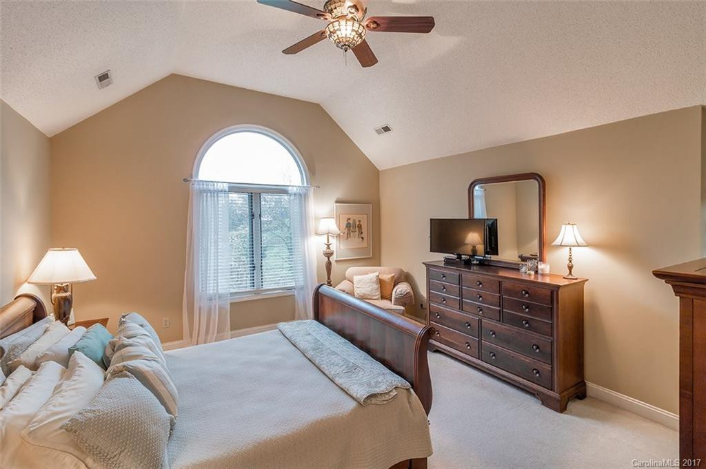 204 Weston Way - Photo 12