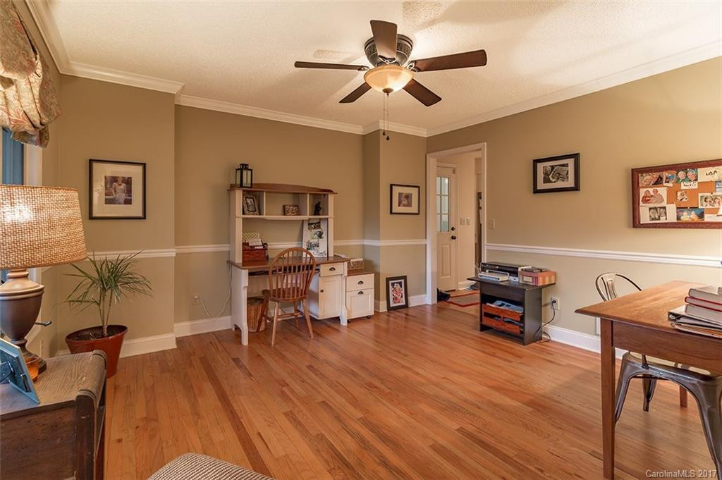 204 Weston Way - Photo 3