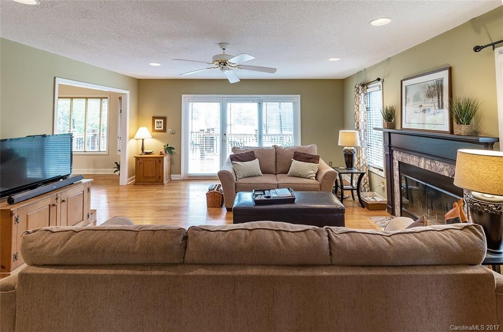 204 Weston Way - Photo 9
