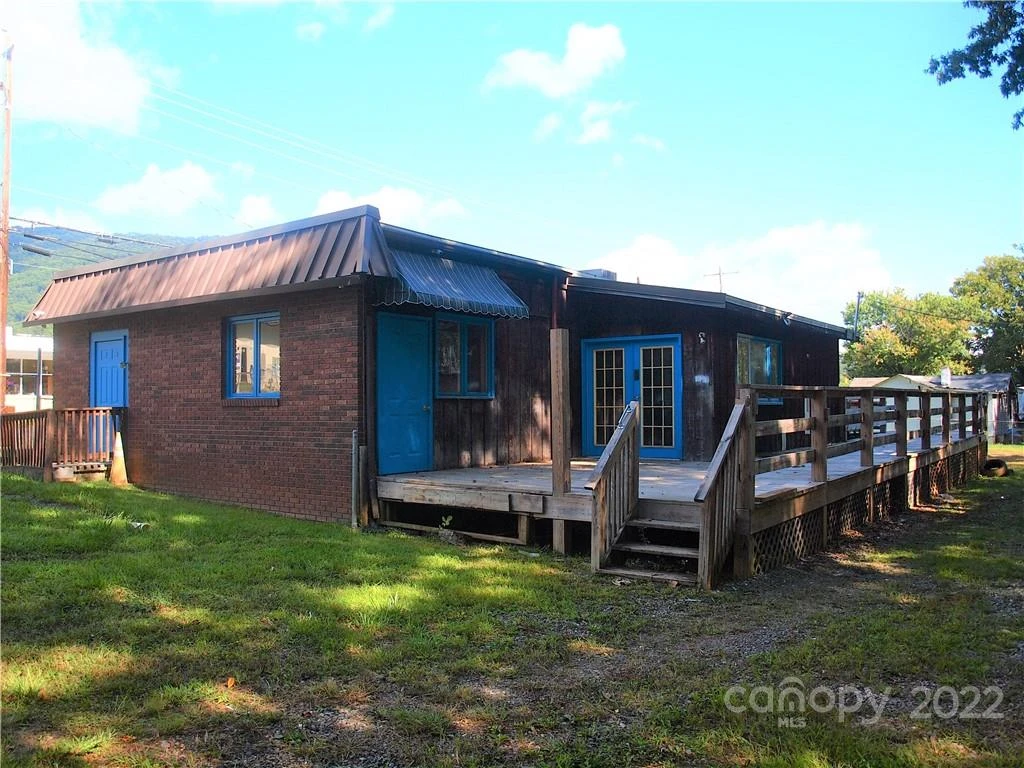 1521 Sulphur Springs Road - Photo 36