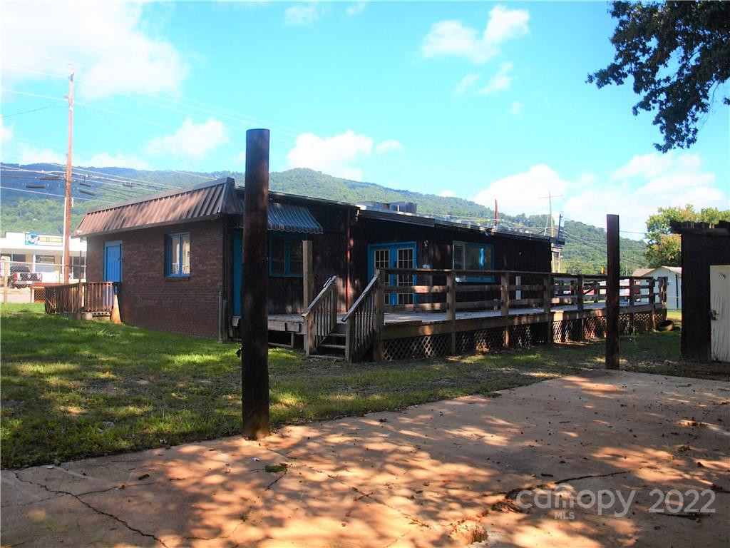 1521 Sulphur Springs Road - Photo 37